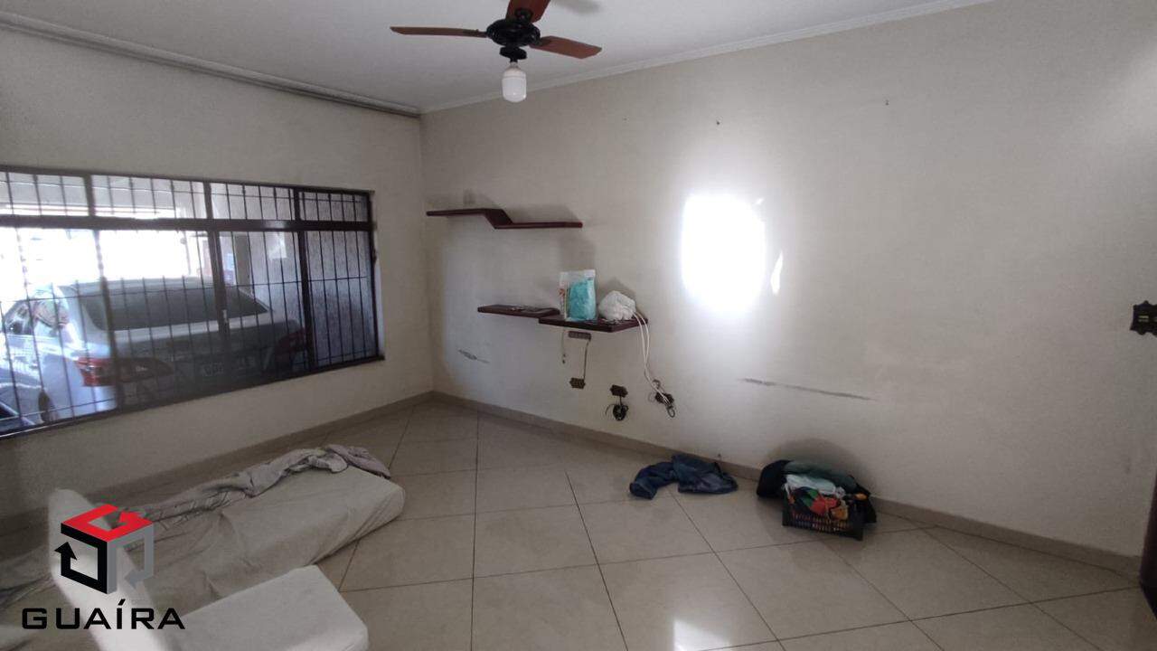 Sobrado à venda com 3 quartos, 254m² - Foto 1