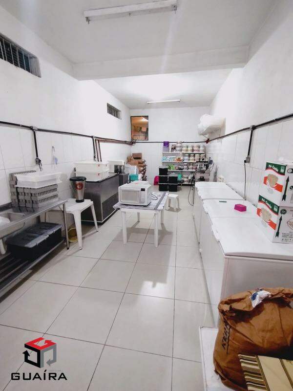 Sobrado à venda com 2 quartos, 235m² - Foto 23