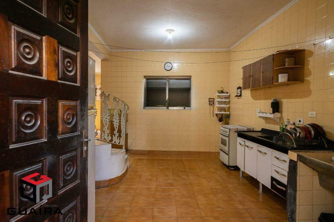 Sobrado à venda com 3 quartos, 215m² - Foto 7