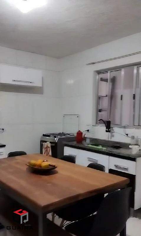 Sobrado à venda com 2 quartos, 128m² - Foto 3