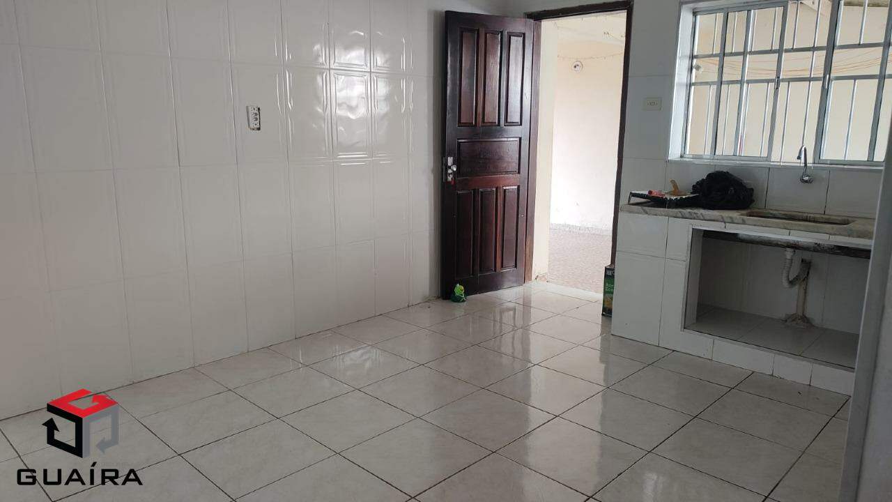 Casa à venda com 2 quartos, 260m² - Foto 3