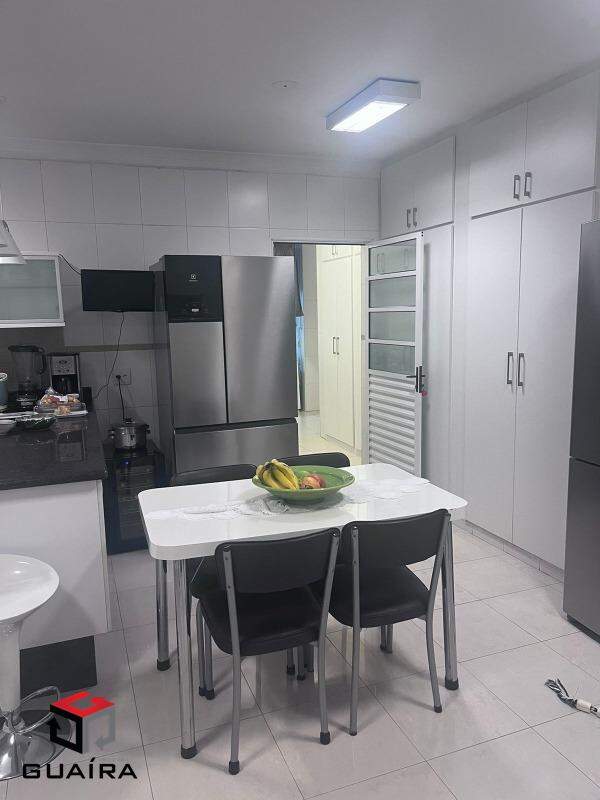 Apartamento à venda com 4 quartos, 270m² - Foto 11