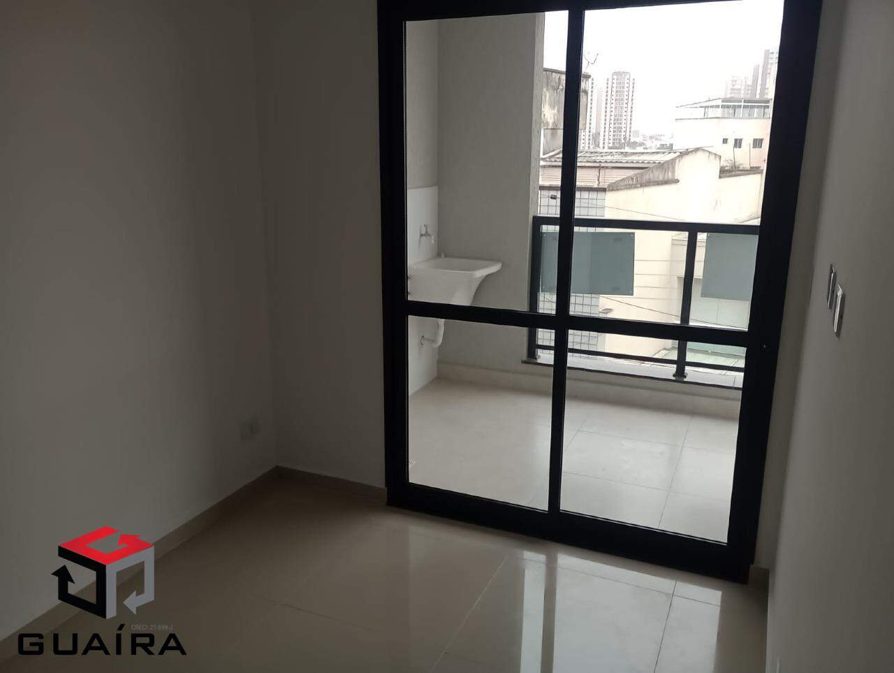 Apartamento à venda com 2 quartos, 42m² - Foto 3