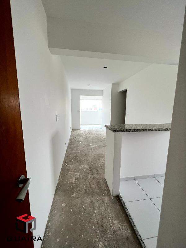 Apartamento à venda com 2 quartos, 60m² - Foto 2