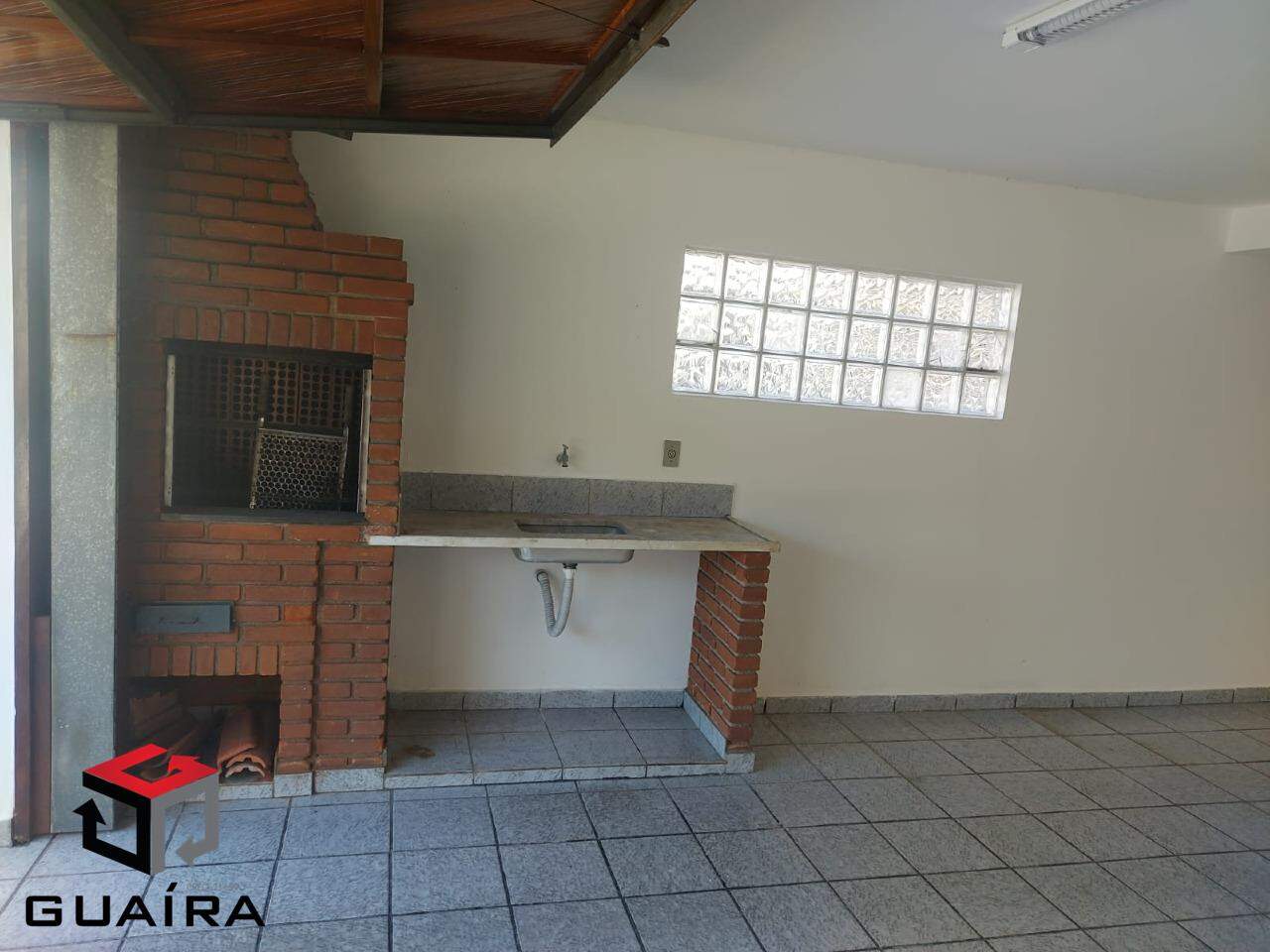 Casa à venda com 2 quartos, 150m² - Foto 6