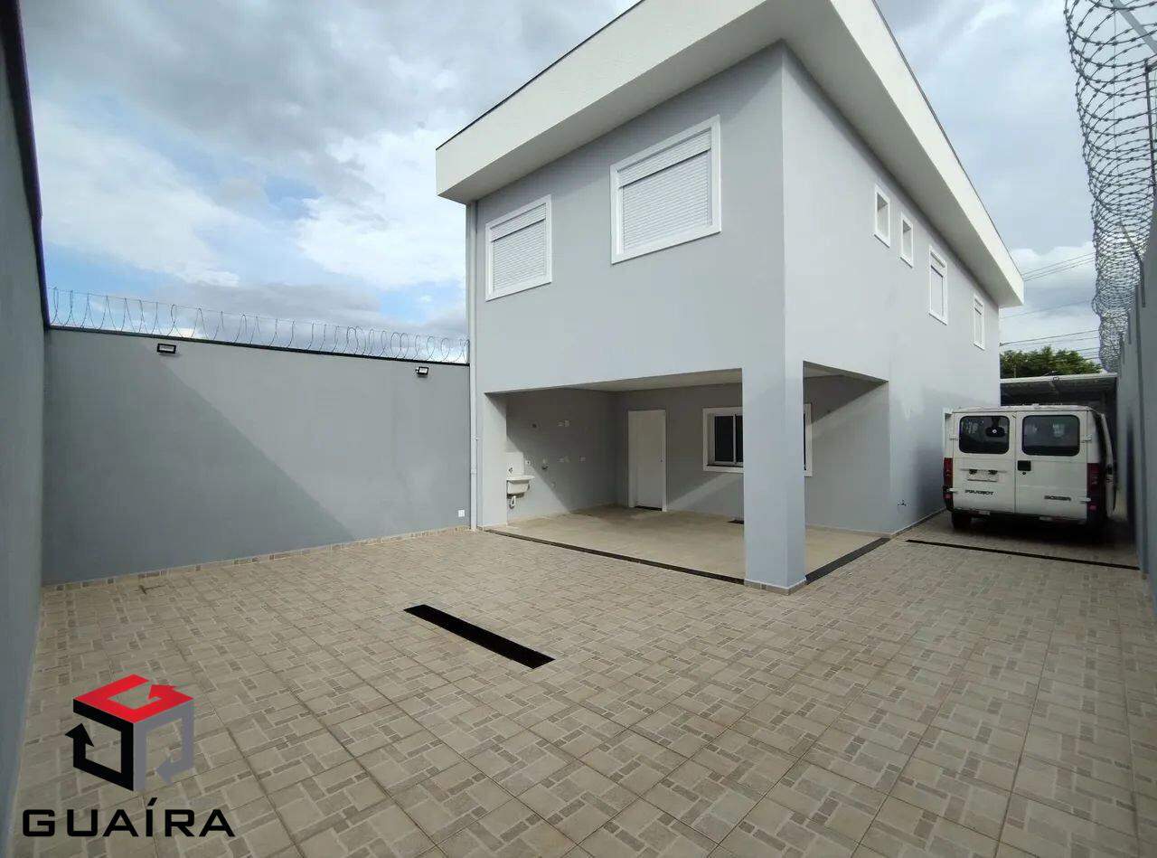 Sobrado à venda com 4 quartos, 250m² - Foto 1