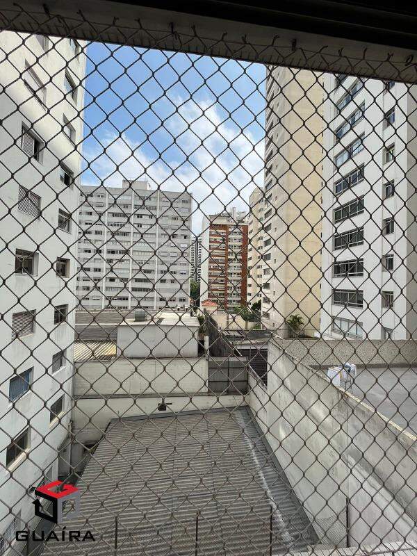 Apartamento à venda com 3 quartos, 200m² - Foto 3