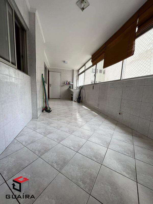 Apartamento à venda com 3 quartos, 200m² - Foto 7