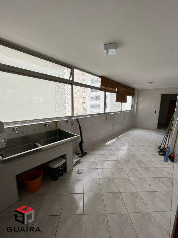 Apartamento à venda com 3 quartos, 200m² - Foto 15