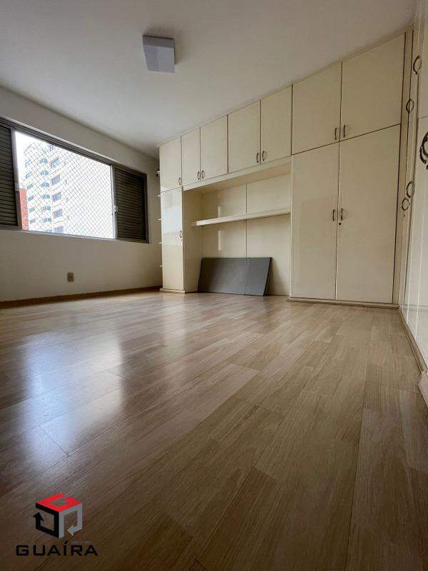 Apartamento à venda com 3 quartos, 200m² - Foto 11