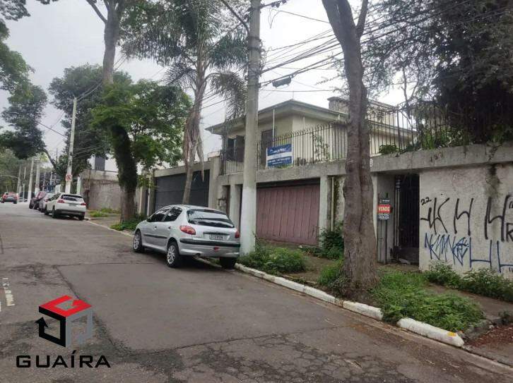 Sobrado à venda com 4 quartos, 364m² - Foto 1