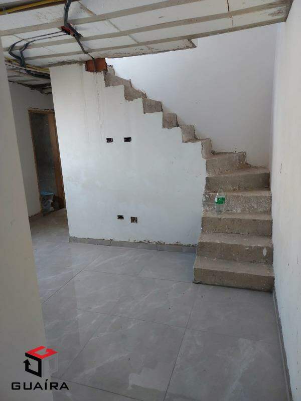 Apartamento à venda com 3 quartos, 70m² - Foto 2