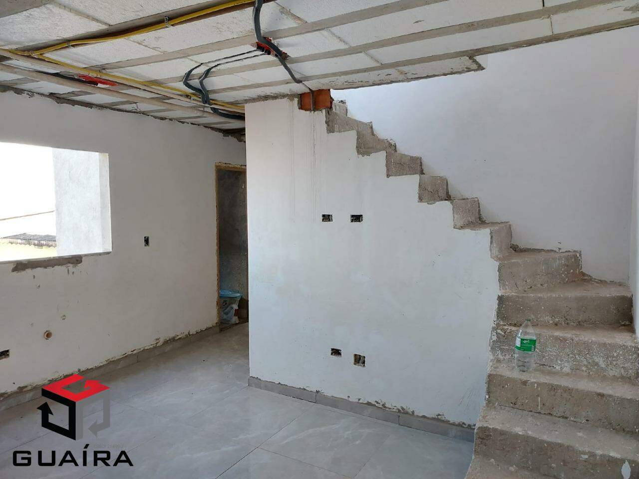 Apartamento à venda com 2 quartos, 58m² - Foto 4