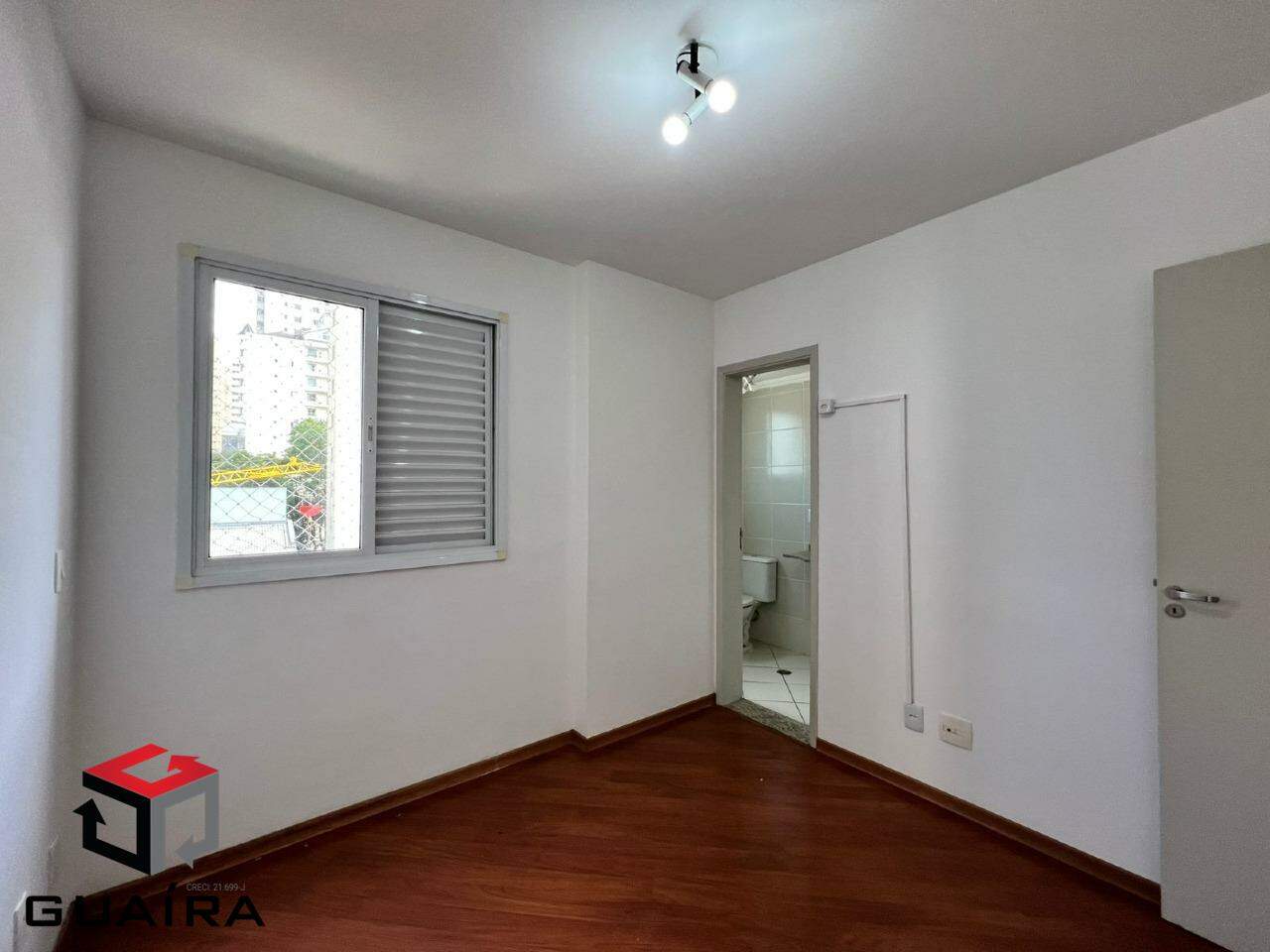 Apartamento à venda com 2 quartos, 63m² - Foto 9