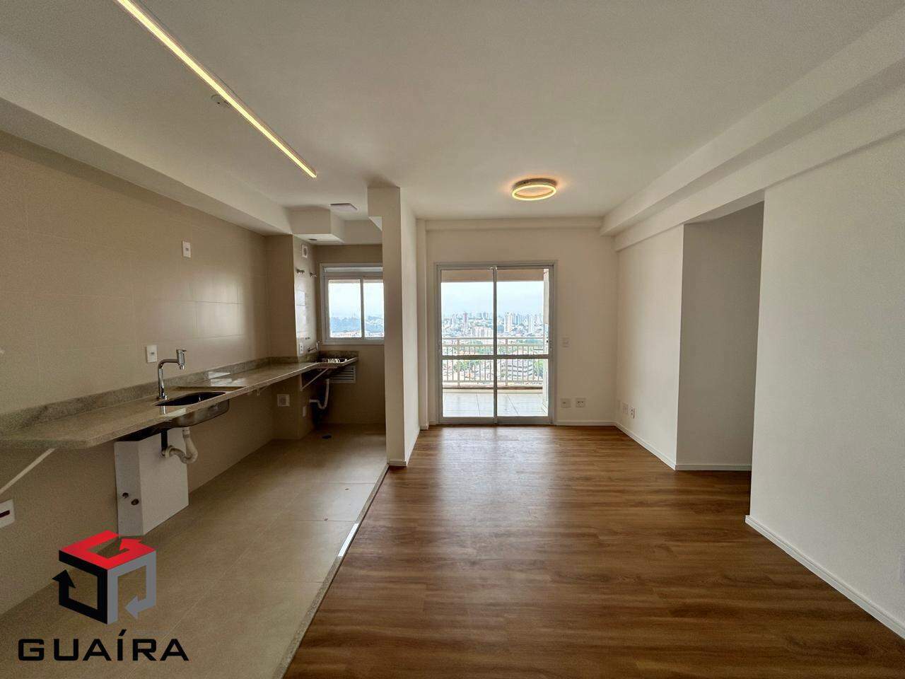 Apartamento à venda com 3 quartos, 76m² - Foto 1