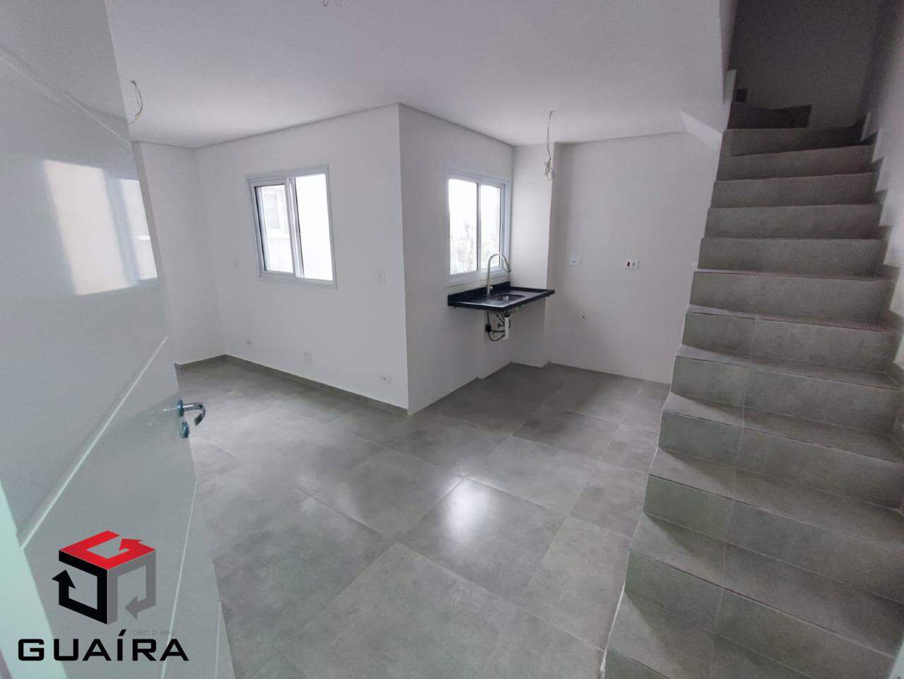 Cobertura à venda com 2 quartos, 100m² - Foto 3