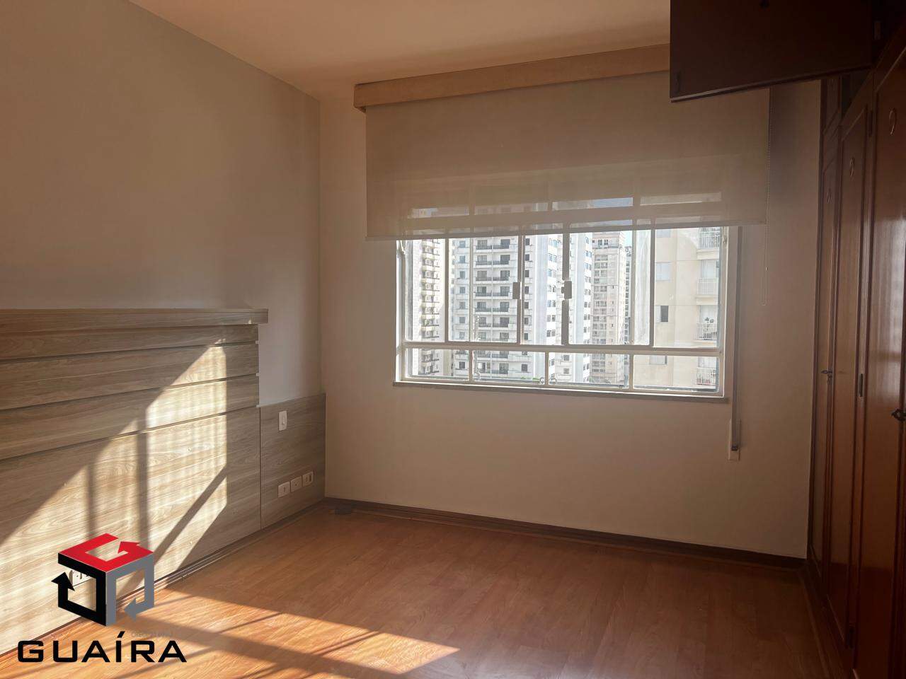 Apartamento à venda com 3 quartos, 115m² - Foto 1