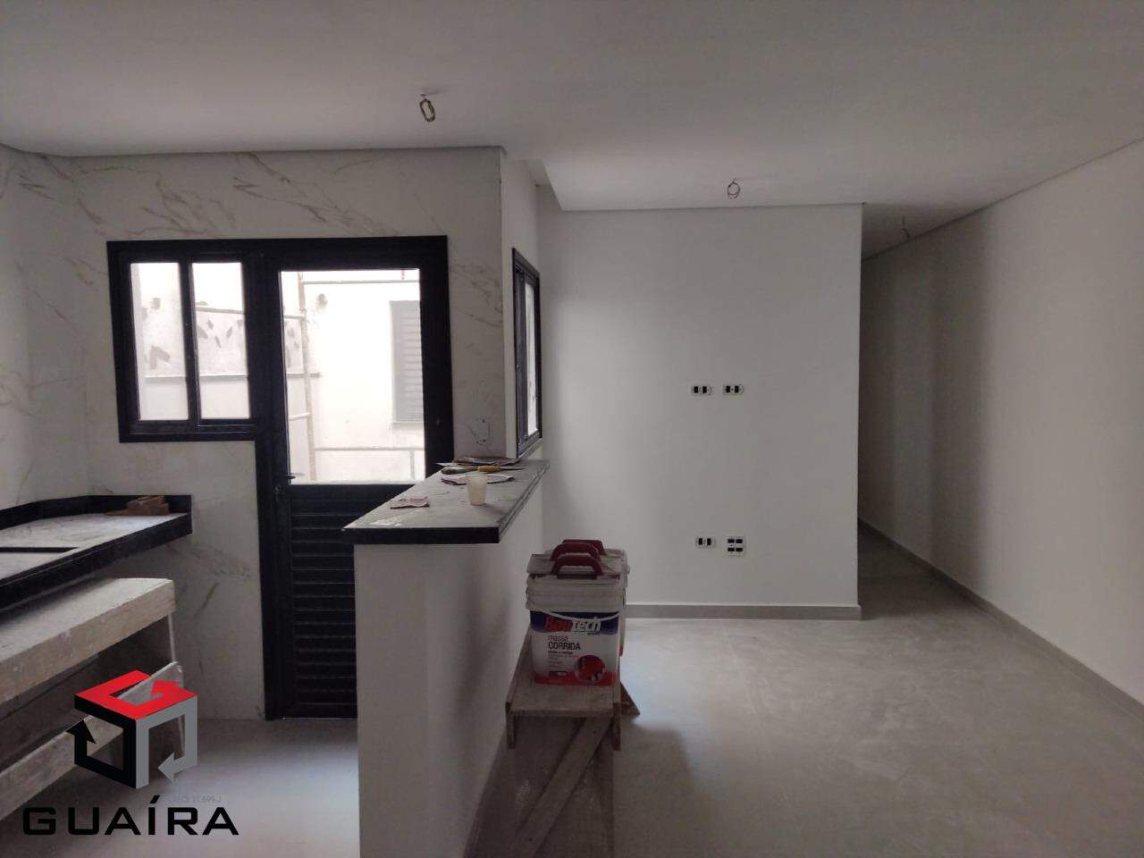 Apartamento à venda com 2 quartos, 60m² - Foto 2