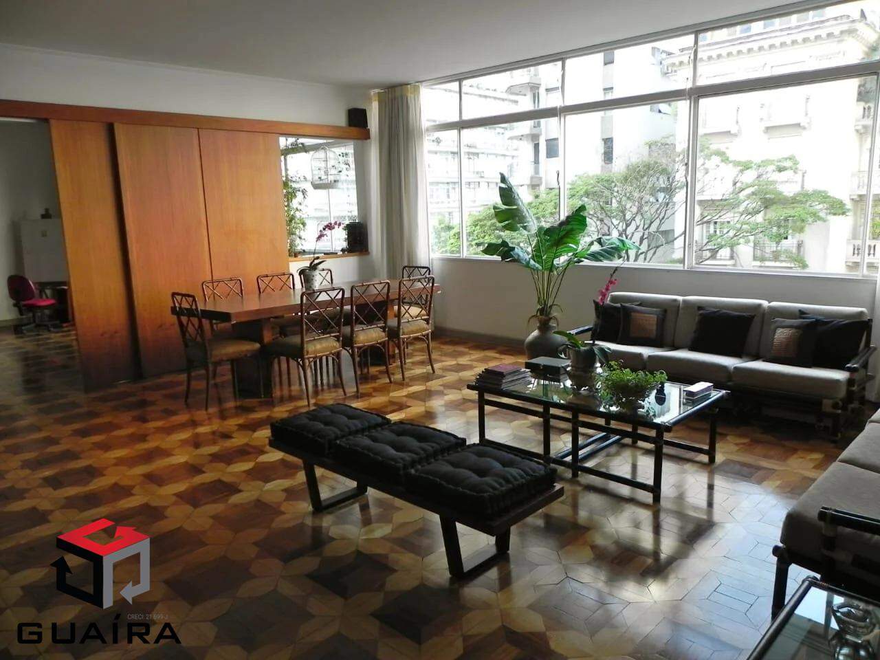 Apartamento à venda com 3 quartos, 275m² - Foto 1