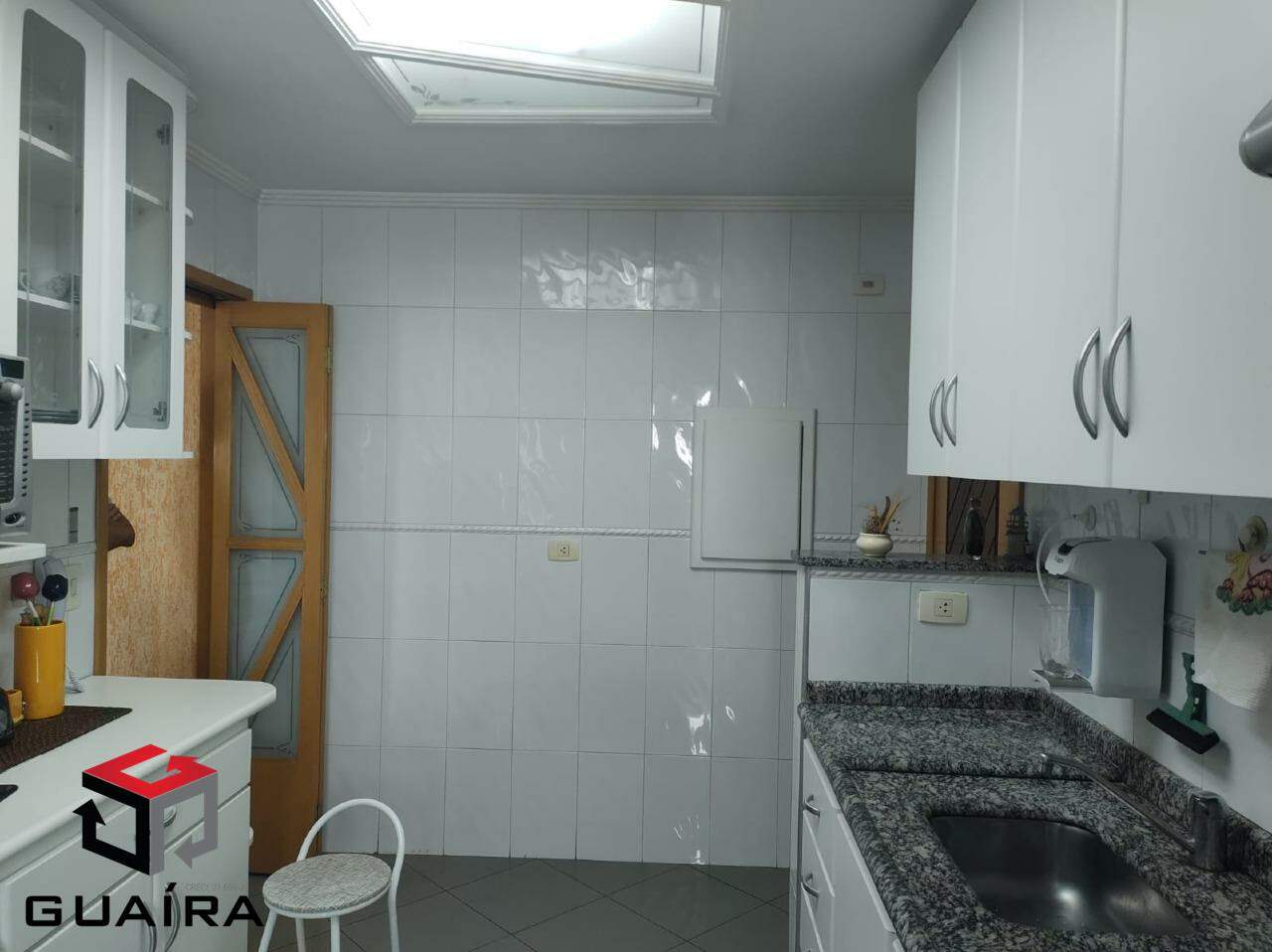 Apartamento para alugar com 3 quartos, 110m² - Foto 12