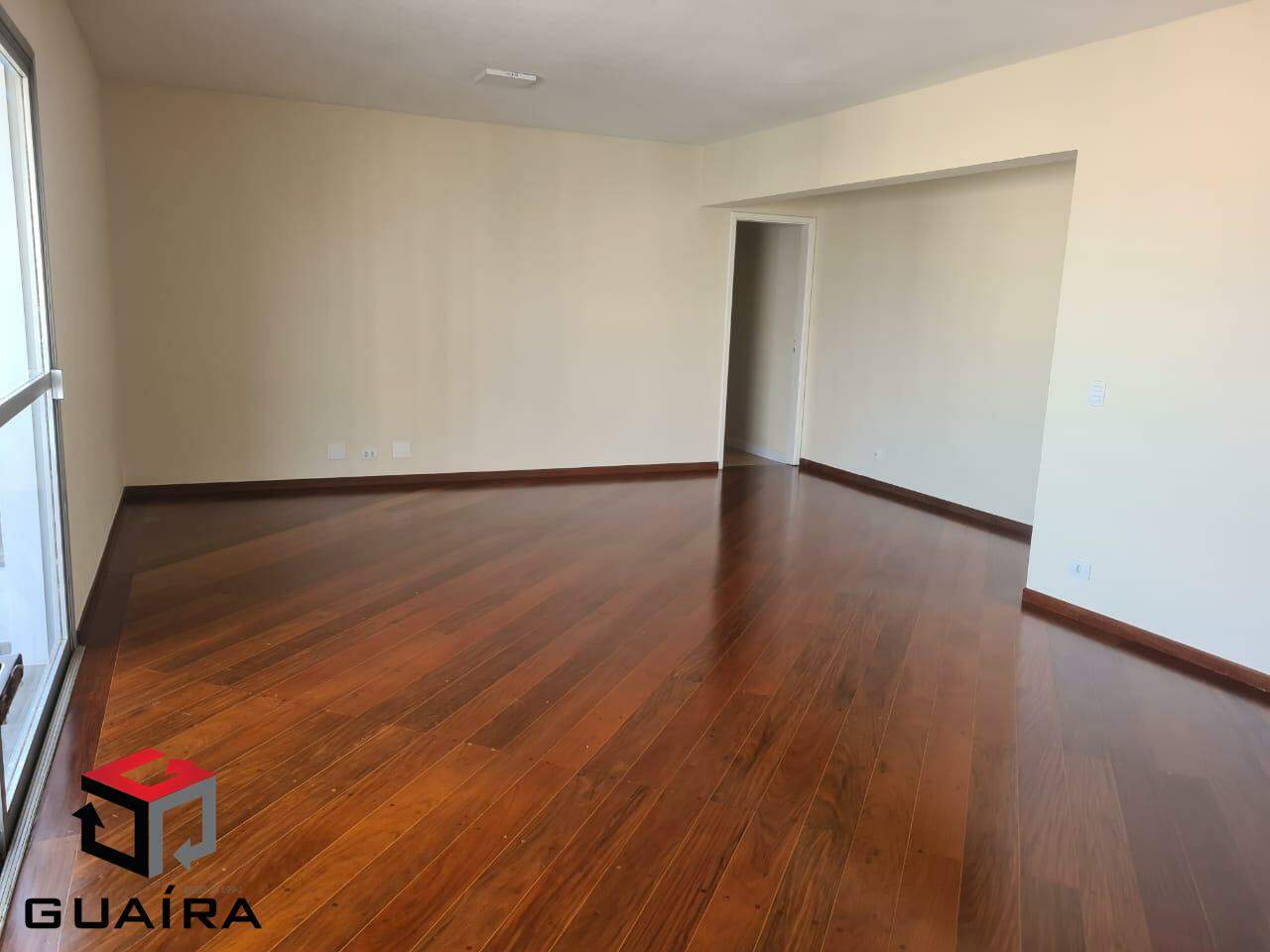 Apartamento à venda com 4 quartos, 168m² - Foto 2