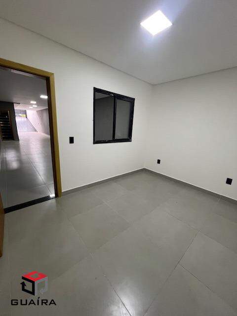 Sobrado à venda com 3 quartos, 240m² - Foto 4