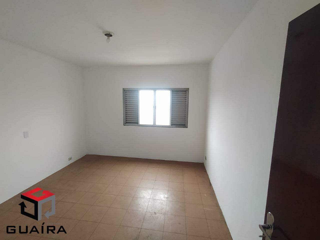 Apartamento para alugar com 4 quartos, 200m² - Foto 12