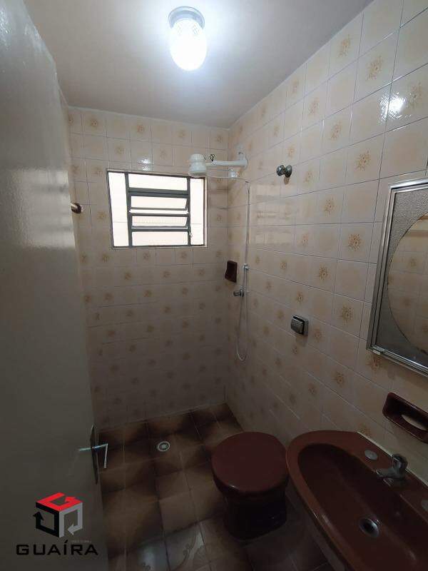 Casa para alugar com 2 quartos, 108m² - Foto 12