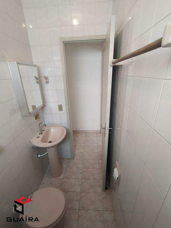 Casa para alugar com 2 quartos, 108m² - Foto 14