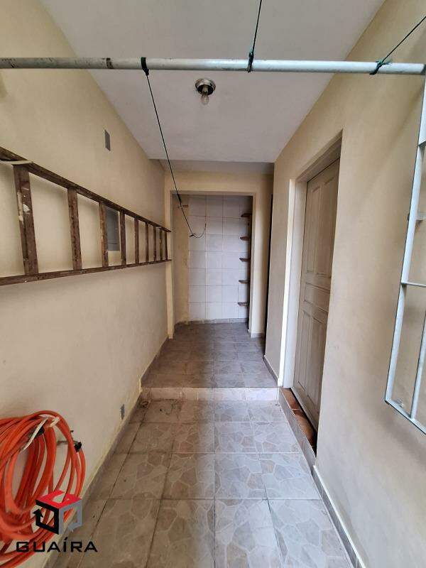 Casa para alugar com 2 quartos, 108m² - Foto 8