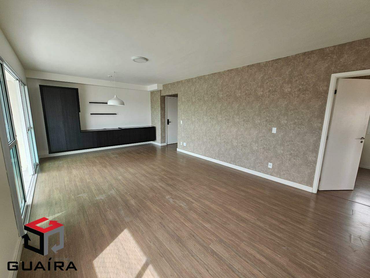 Apartamento à venda com 2 quartos, 96m² - Foto 1