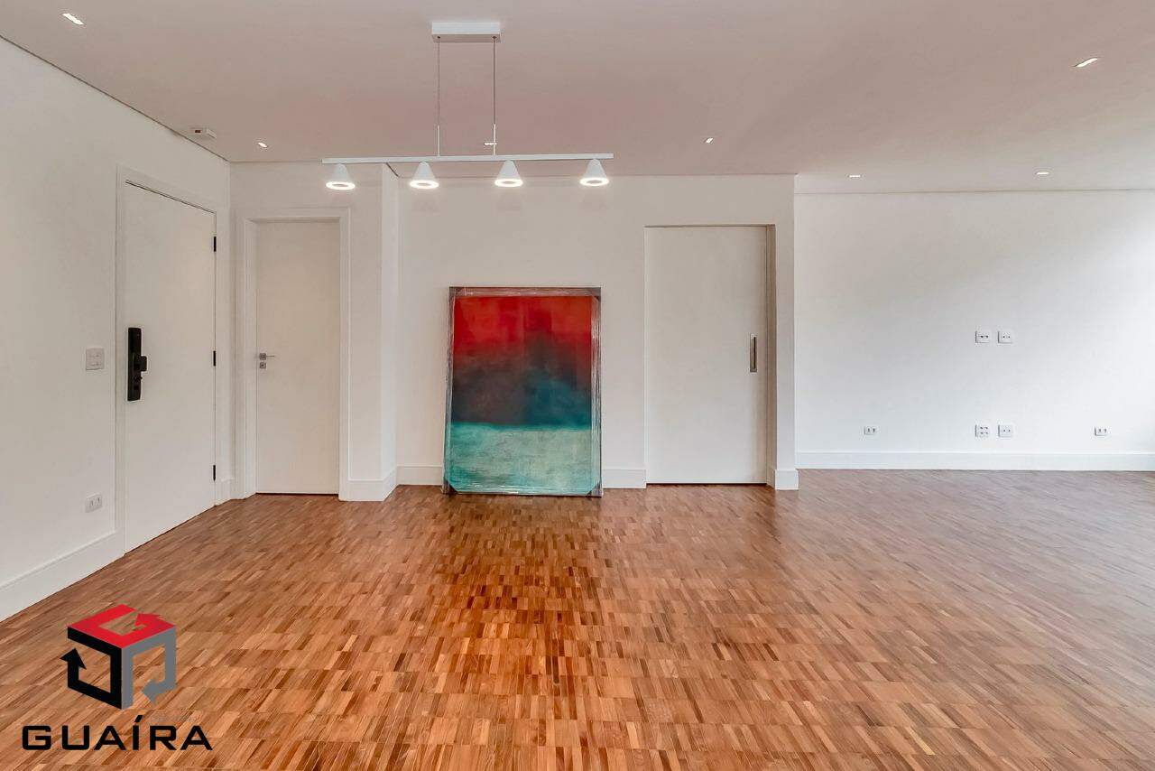 Apartamento à venda com 3 quartos, 213m² - Foto 2