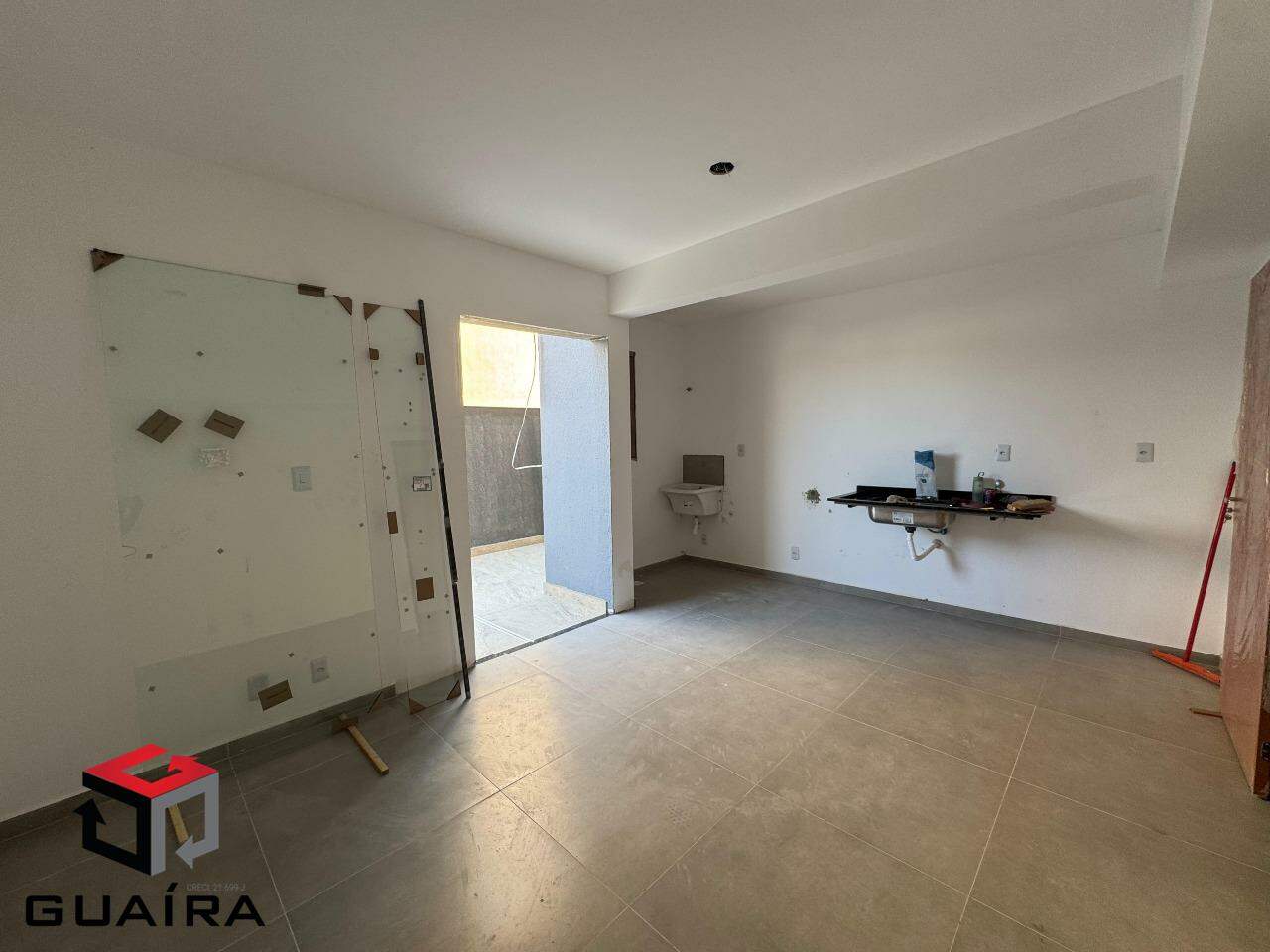 Apartamento à venda com 1 quarto, 64m² - Foto 2