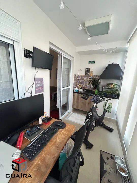 Apartamento à venda com 2 quartos, 75m² - Foto 2