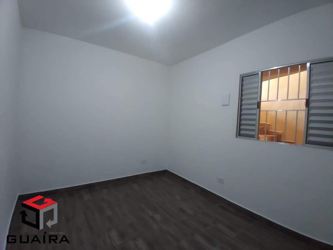 Casa para alugar com 2 quartos, 70m² - Foto 9