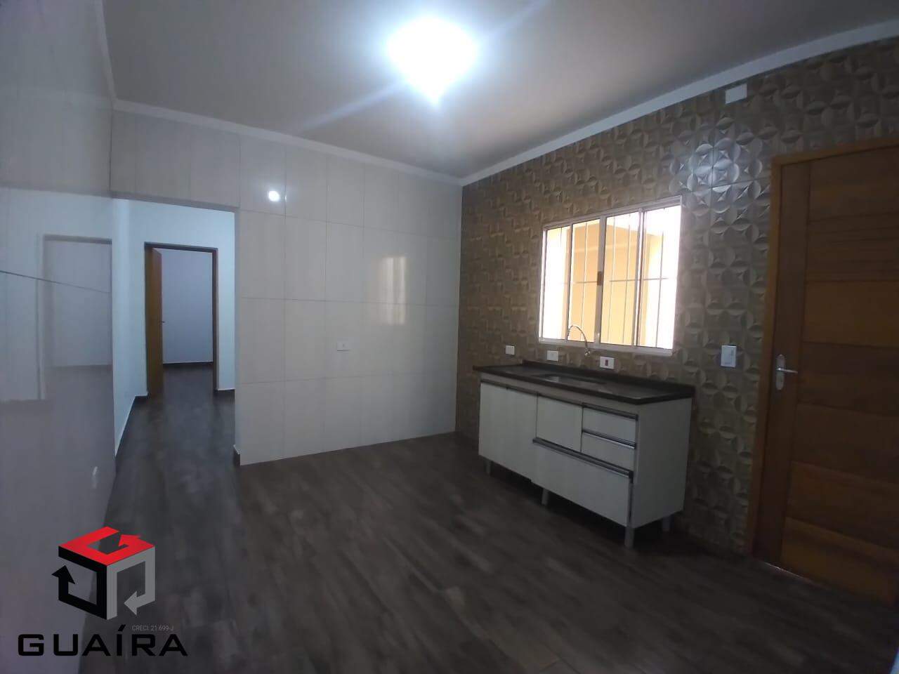 Casa para alugar com 2 quartos, 70m² - Foto 4