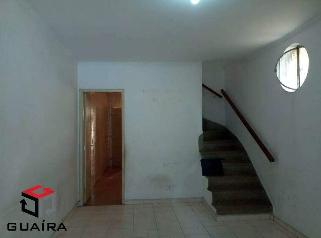 Sobrado à venda com 2 quartos, 150m² - Foto 2