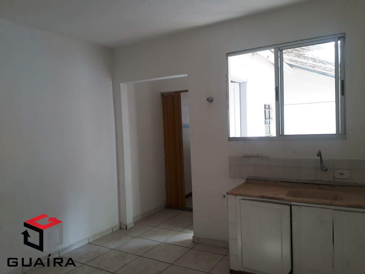 Casa à venda com 2 quartos, 79m² - Foto 2