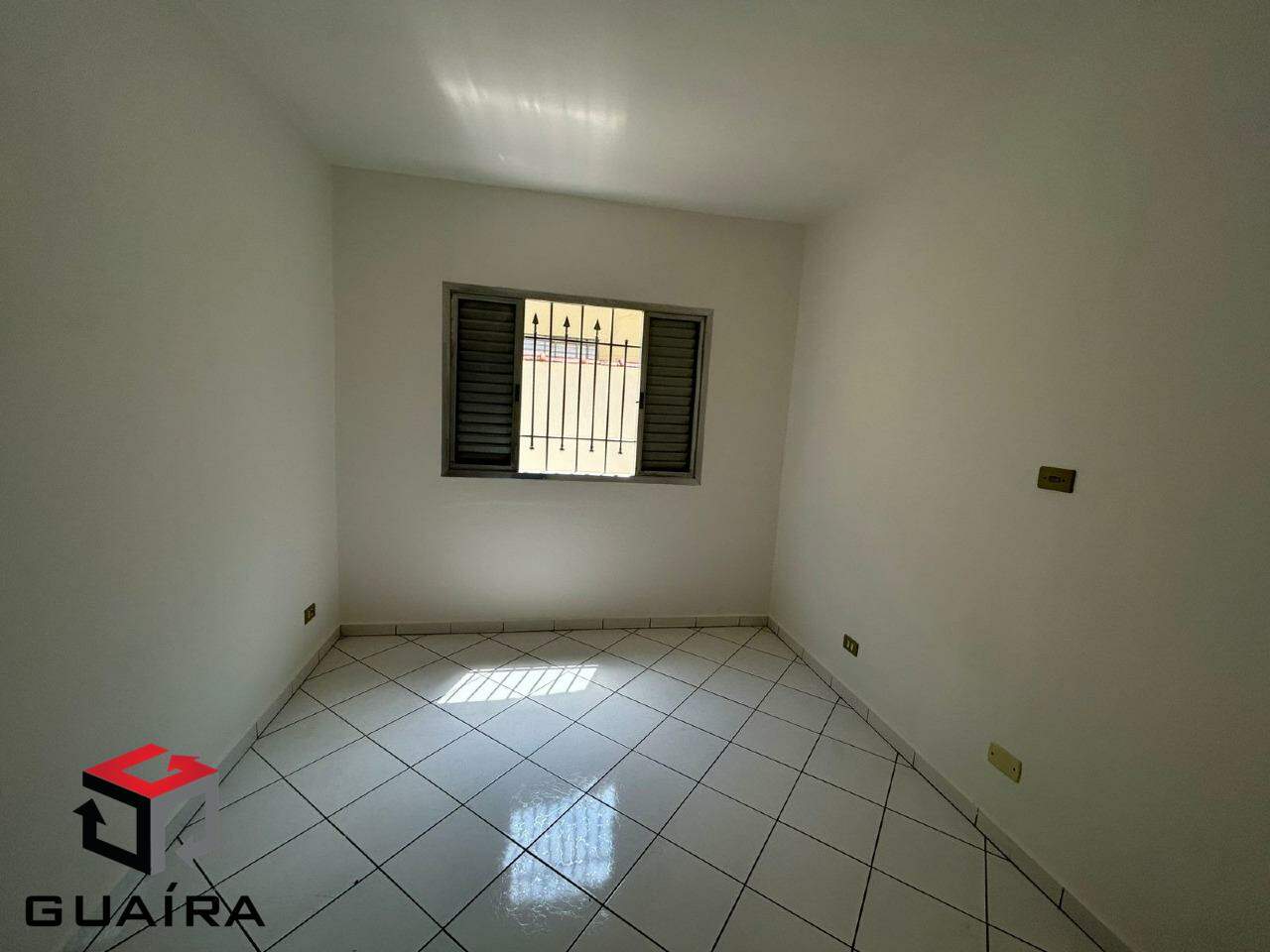 Casa à venda com 3 quartos, 200m² - Foto 17