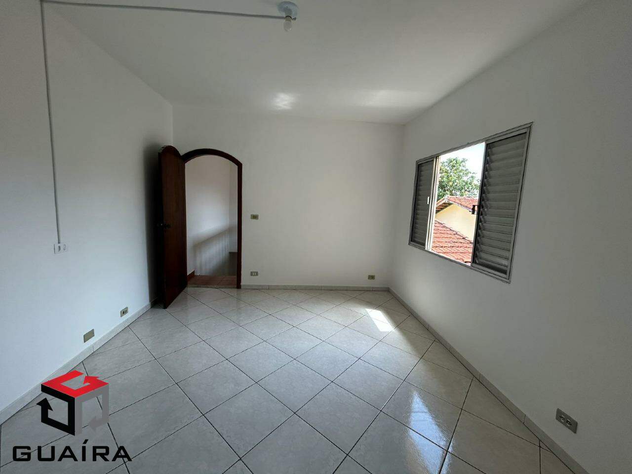 Casa à venda com 3 quartos, 200m² - Foto 15