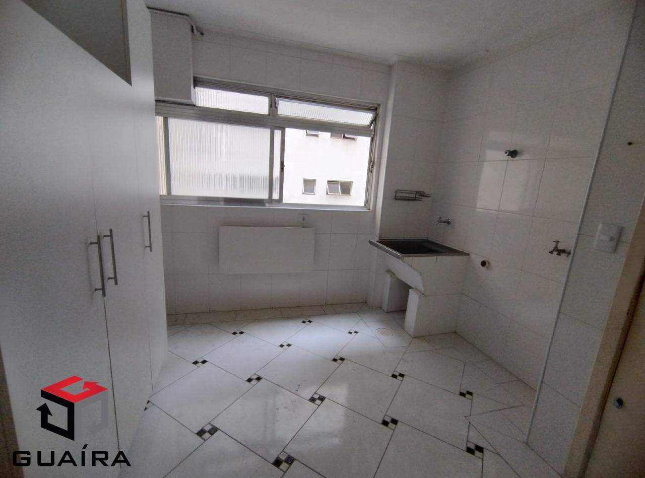 Apartamento à venda com 3 quartos, 242m² - Foto 13