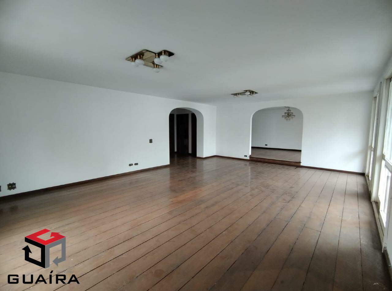 Apartamento à venda com 3 quartos, 242m² - Foto 2