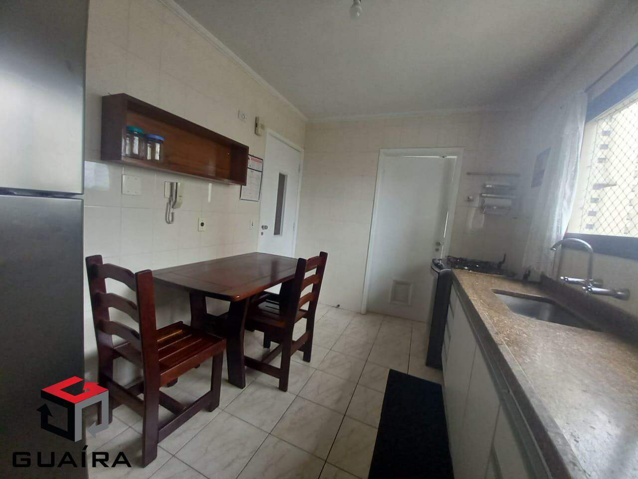 Apartamento à venda com 3 quartos, 90m² - Foto 4