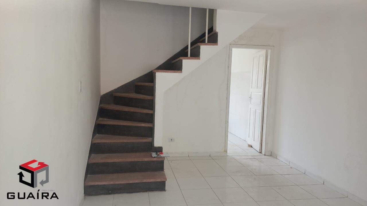 Sobrado à venda com 2 quartos, 100m² - Foto 1