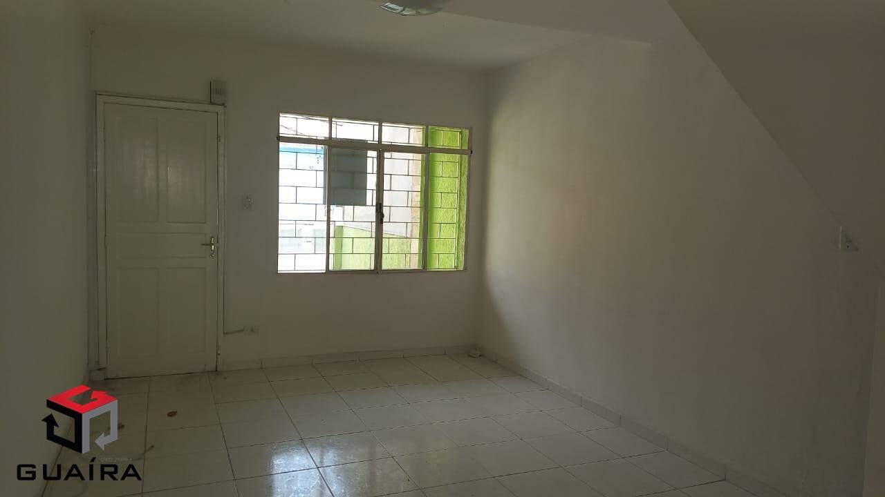 Sobrado à venda com 2 quartos, 100m² - Foto 3