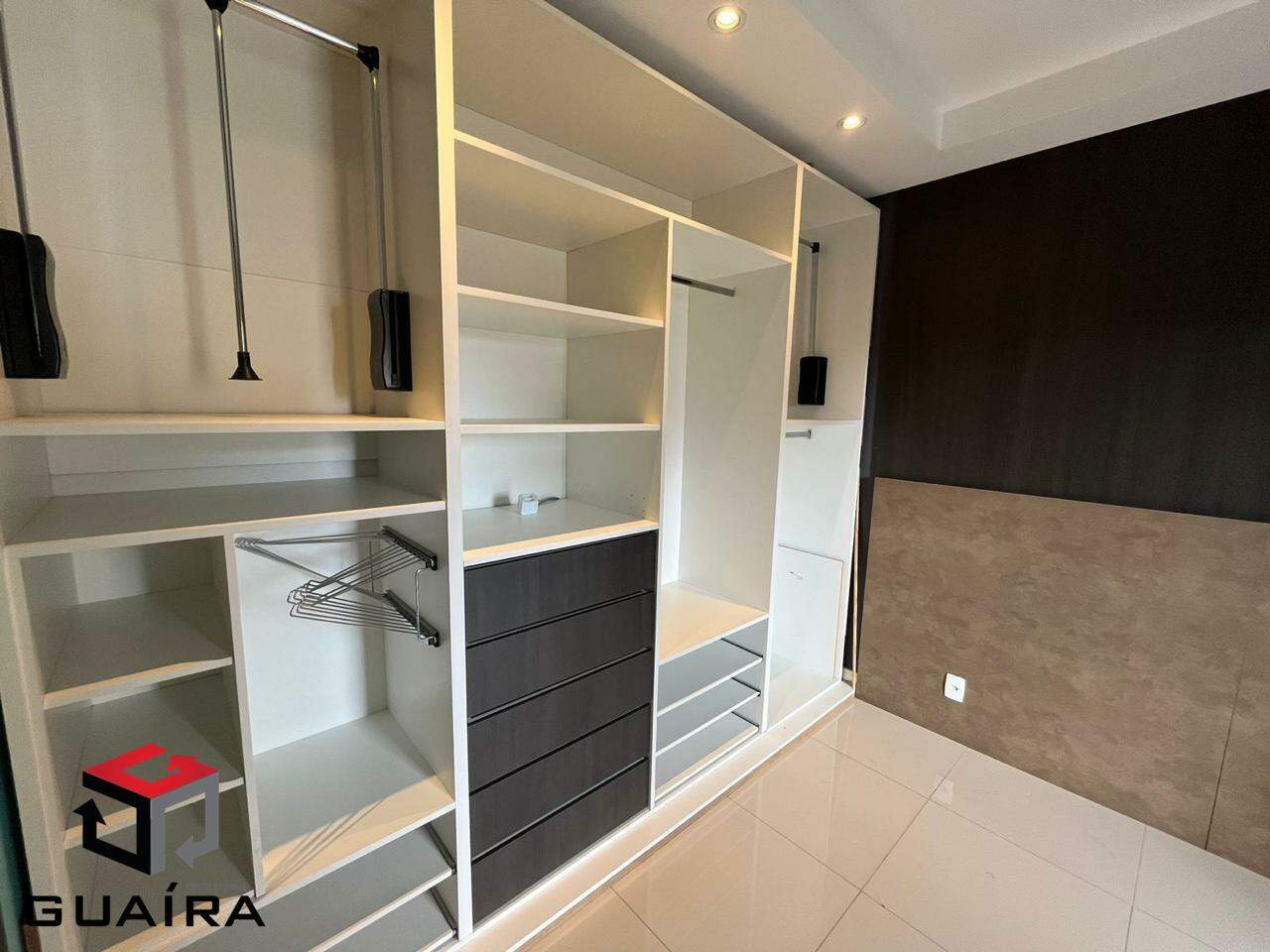 Apartamento para alugar com 2 quartos, 70m² - Foto 6