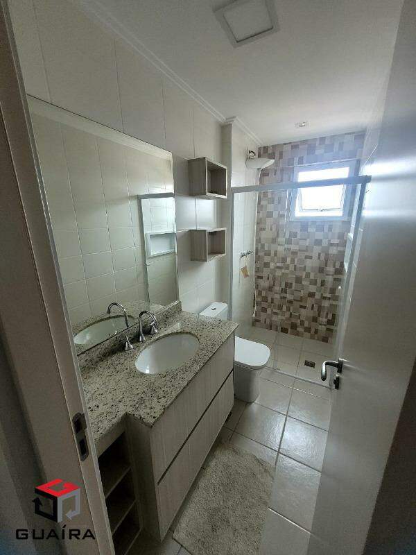 Apartamento para alugar com 2 quartos, 77m² - Foto 15