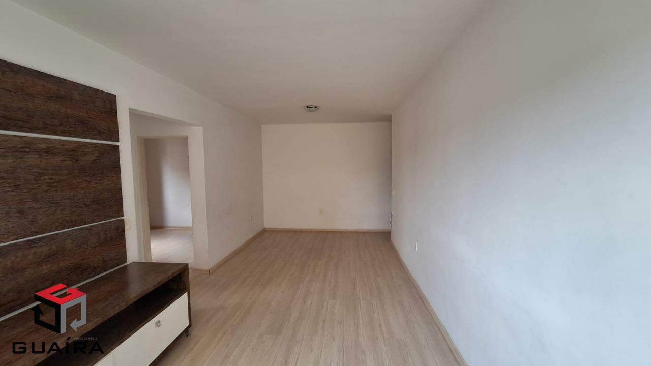 Apartamento à venda com 2 quartos, 70m² - Foto 2