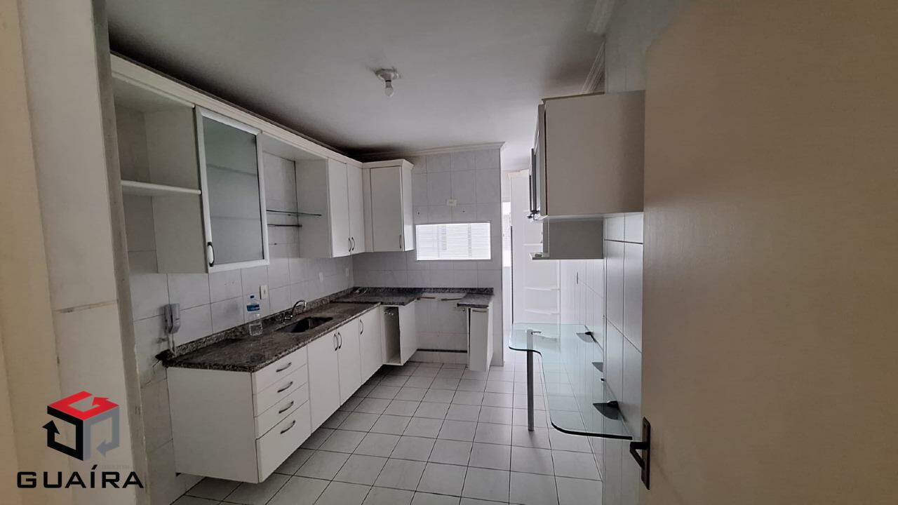 Apartamento à venda com 2 quartos, 70m² - Foto 4