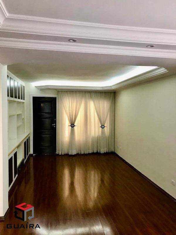 Casa à venda com 3 quartos, 197m² - Foto 1